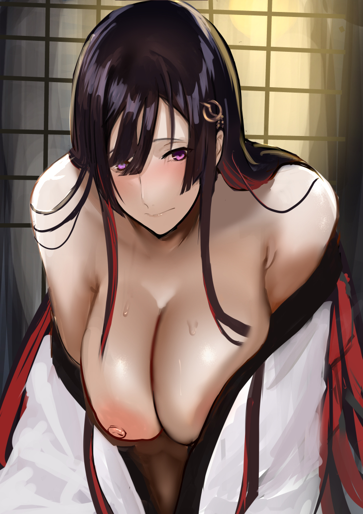 1girl bangs black_hair blush breasts collarbone fate/grand_order fate_(series) hair_ornament japanese_clothes jikihatiman kimono large_breasts leaning_forward long_hair long_sleeves looking_at_viewer miss_crane_(fate) multicolored_hair nipples open_clothes open_kimono purple_eyes red_hair sidelocks smile solo sweat two-tone_hair white_kimono