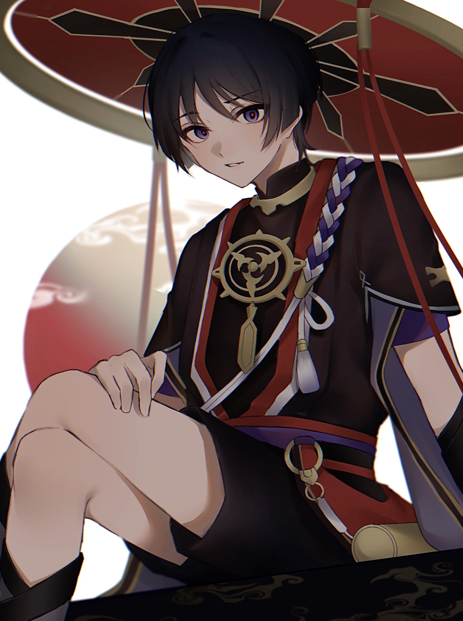 1boy arm_support armor bangs black_hair black_shirt black_shorts blunt_ends blush commentary_request crossed_legs feet_out_of_frame genshin_impact hat highres japanese_armor japanese_clothes jewelry jingasa kote kurokote looking_at_viewer male_focus necklace parted_bangs parted_lips purple_eyes red_headwear red_pupils red_ribbon ribbon rope scaramouche_(genshin_impact) shin_(mac_no) shirt short_hair short_shorts short_sleeves shorts sidelocks sitting solo tassel white_background wide_sleeves