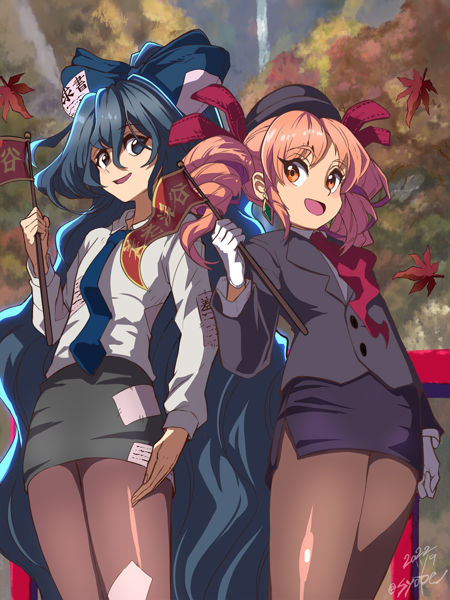 2girls alternate_costume bangle blue_hair bow bracelet drill_hair flat_chest hair_bow hat highres jewelry light_brown_hair long_hair multiple_girls ribbon round_eyewear shope siblings sisters top_hat touhou twin_drills very_long_hair yorigami_jo'on yorigami_shion