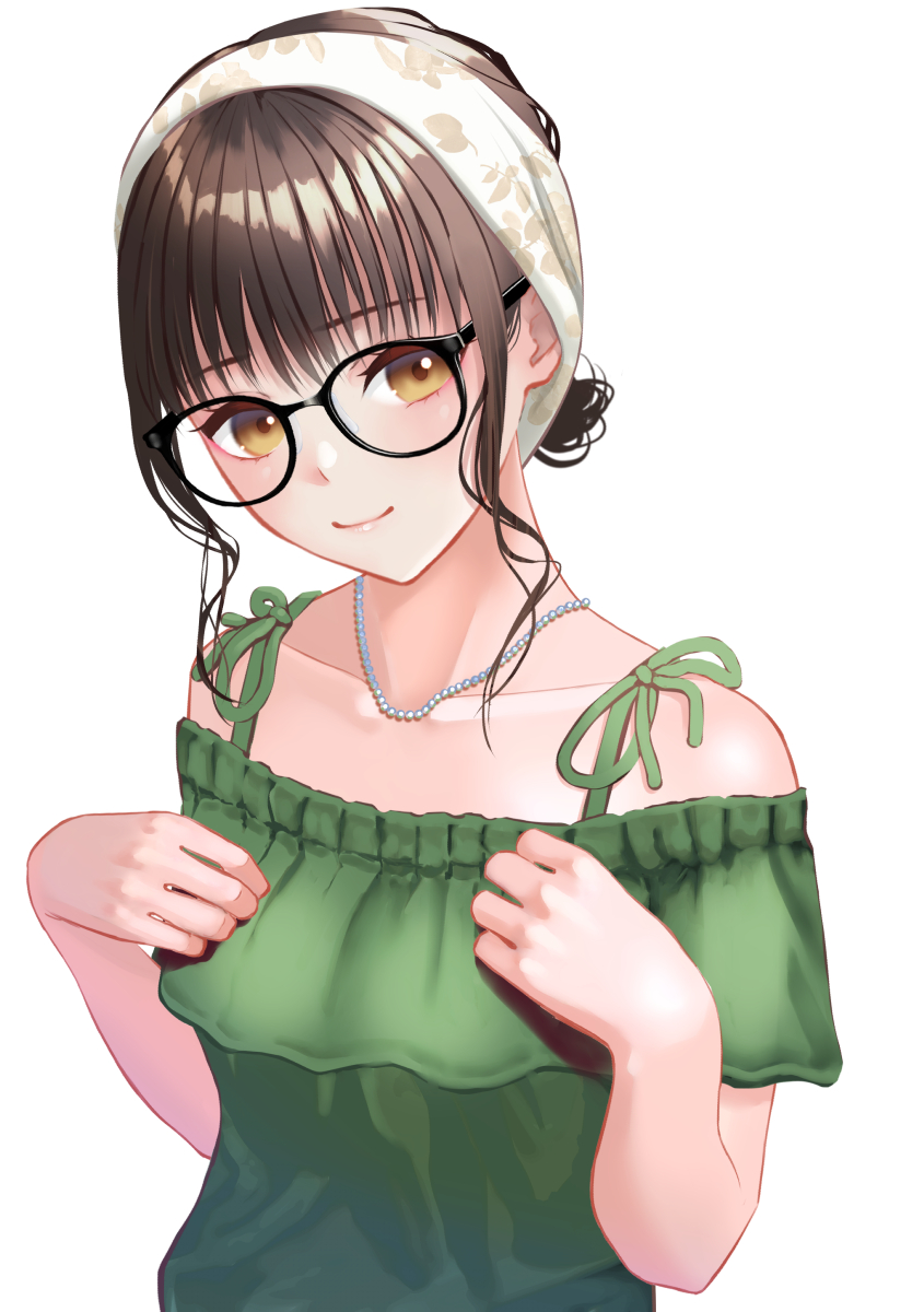 1girl bangs black-framed_eyewear black_hair brown_hair collarbone glasses green_shirt hami_(hami-gerden) hands_up headband highres jewelry looking_at_viewer medium_hair necklace original shirt simple_background smile upper_body white_background white_headband