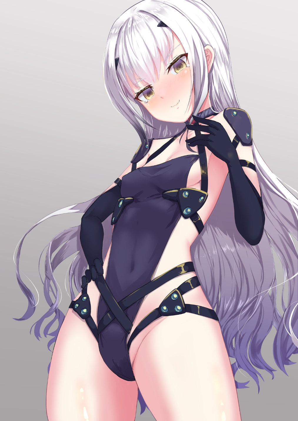 1girl bangs black_gloves black_leotard blush breasts closed_mouth covered_navel cowboy_shot elbow_gloves fairy_knight_lancelot_(fate) fate/grand_order fate_(series) from_below gloves grey_background hand_on_hip highleg highleg_leotard highres leotard long_hair looking_at_viewer okina_(805197) shiny shiny_hair shoulder_pads sideboob small_breasts smile solo standing straight_hair very_long_hair white_hair yellow_eyes