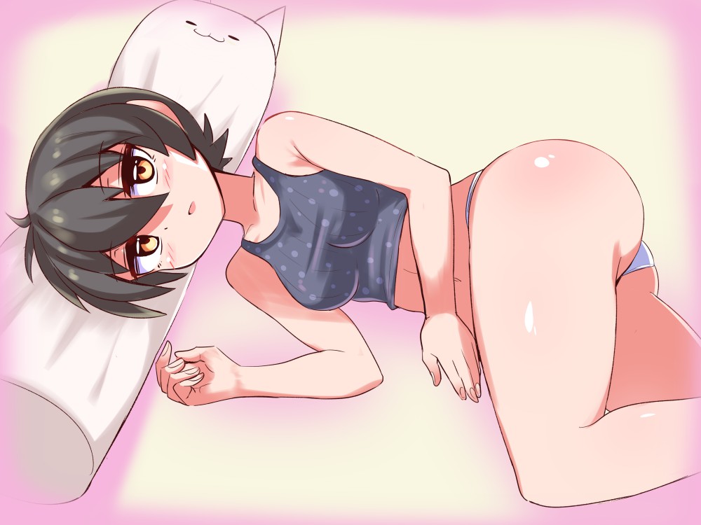 1girl bangs black_hair black_sports_bra cat_pillow commentary cougar_(cougar1404) half-closed_eyes legs light_blush looking_at_viewer lying nari_(cougar1404) navel on_bed on_side original panties parted_lips pillow short_hair solo sports_bra underwear underwear_only white_panties yellow_eyes
