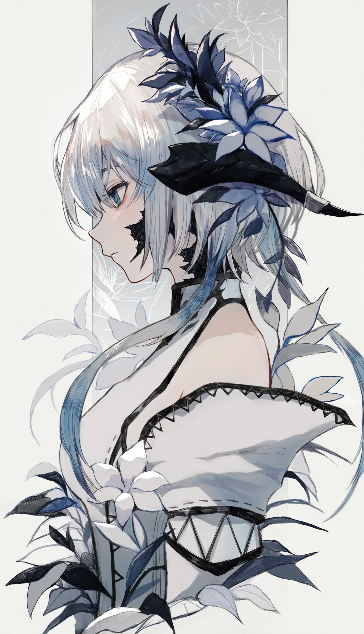 1girl au_ra bare_shoulders blue_eyes detached_sleeves dragon_horns expressionless final_fantasy final_fantasy_xiv flower from_side grey_background hair_flower hair_ornament highres horn_ornament horn_ring horns looking_ahead maho_moco profile scales shirt short_hair_with_long_locks sleeveless sleeveless_shirt solo two-tone_background upper_body warrior_of_light_(ff14) white_background white_flower white_hair white_shirt
