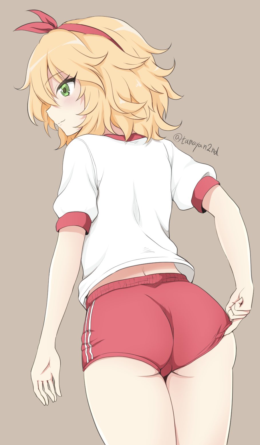 1girl adjusting_buruma adjusting_clothes ass blonde_hair buruma commentary cowboy_shot from_behind green_eyes grey_background gym_uniform hair_ribbon highres idolmaster idolmaster_cinderella_girls looking_ahead medium_hair red_buruma red_ribbon ribbon sakurai_momoka shirt short_sleeves sidelocks smile solo tamayan thighs twitter_username wavy_hair white_shirt