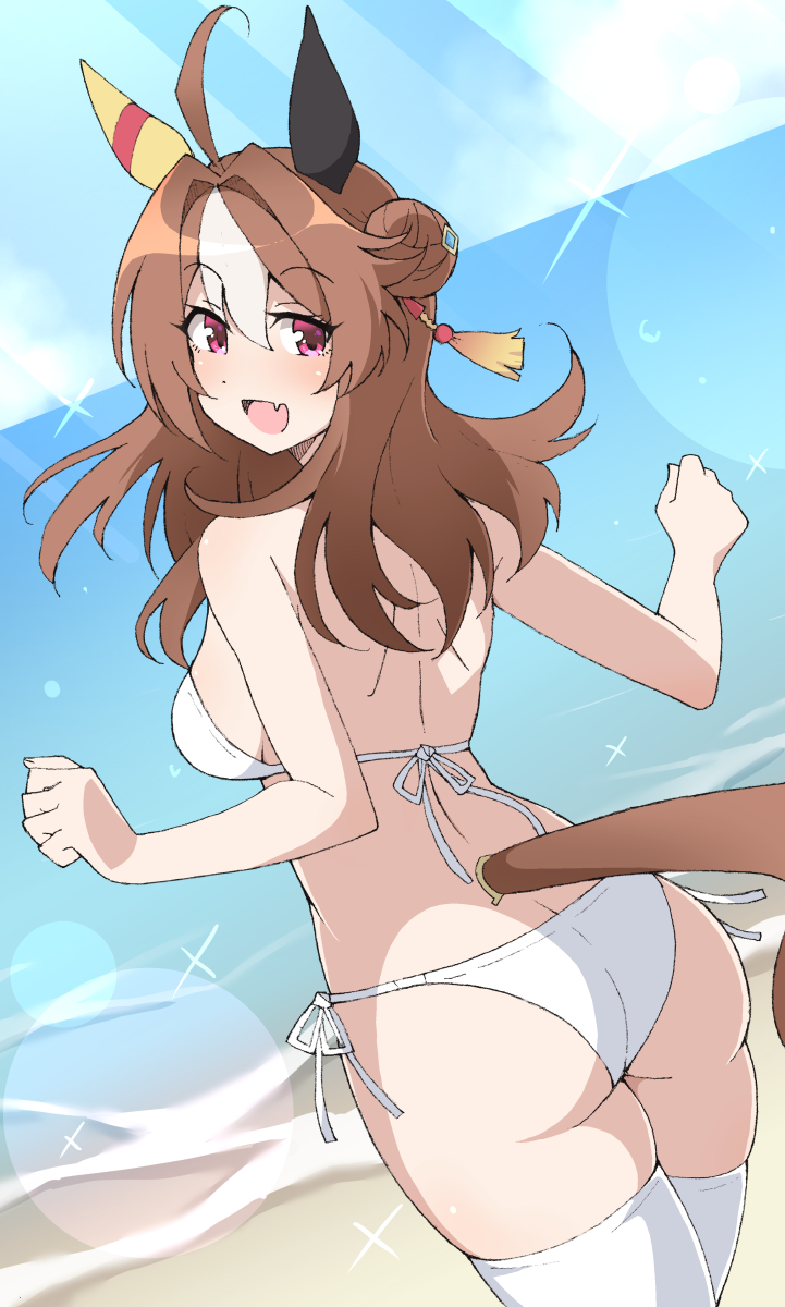 1girl ahoge animal_ears ass back beach bikini blue_sky breasts brown_hair commentary_request copano_rickey_(umamusume) cowboy_shot double_bun ear_covers fang from_behind hair_between_eyes hair_bun hair_ornament highres horse_ears horse_girl horse_tail looking_at_viewer looking_back medium_breasts multicolored_hair nel-c outdoors pink_eyes sand shoulder_blades side-tie_bikini_bottom skin_fang skindentation sky solo streaked_hair swimsuit tail tassel tassel_hair_ornament thighhighs thighs umamusume water white_bikini white_hair white_thighhighs