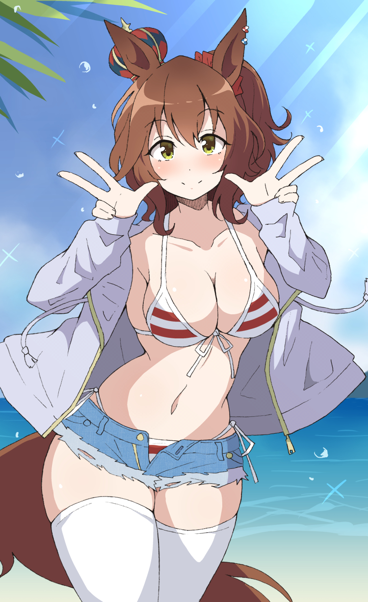 alternate_costume animal_ears aston_machan_(umamusume) bikini blush breasts collarbone crown double_v green_eyes highres horse_ears horse_tail jacket lens_flare looking_at_viewer medium_breasts medium_hair navel nel-c ocean shorts sky smile swimsuit tail thighhighs umamusume v water_drop white_thighhighs