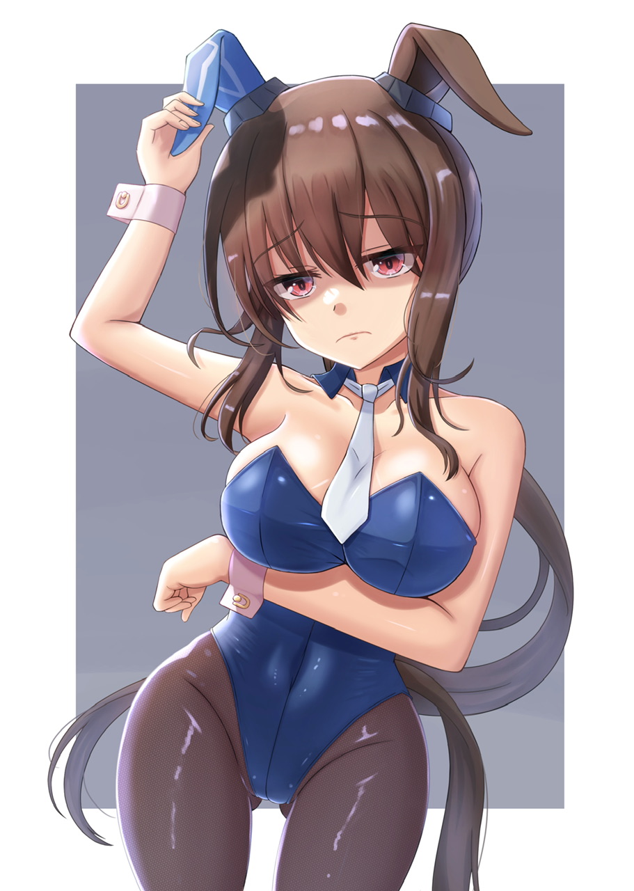 1girl admire_vega_(umamusume) alternate_costume animal_ears arm_up ball billiard_ball billiards blue_leotard blush breasts brown_hair cleavage closed_mouth commentary_request covered_navel cue_stick frown groin hair_between_eyes highres horse_girl large_breasts leotard long_hair looking_at_viewer necktie nontraditional_playboy_bunny pantyhose pillar ponytail pool_table purple_eyes red_eyes rio_(lio_yuzu) solo table umamusume white_necktie wrist_cuffs