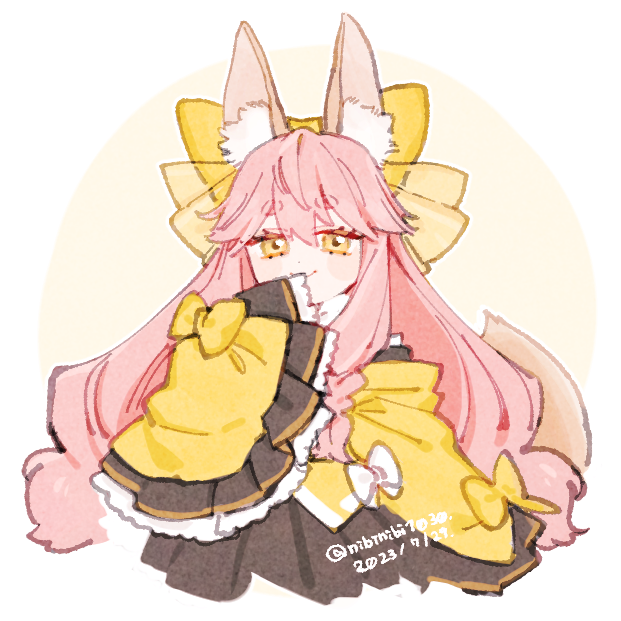 1girl animal_ear_fluff animal_ears blush_stickers bow fate/samurai_remnant fate_(series) fox_ears fox_tail hair_bow japanese_clothes kimono long_hair looking_at_viewer nibinibi1030 pink_hair short_eyebrows sketch sleeves_past_fingers sleeves_past_wrists smile solo tail tamamo_(fate) tamamo_aria wide_sleeves yellow_eyes yellow_kimono