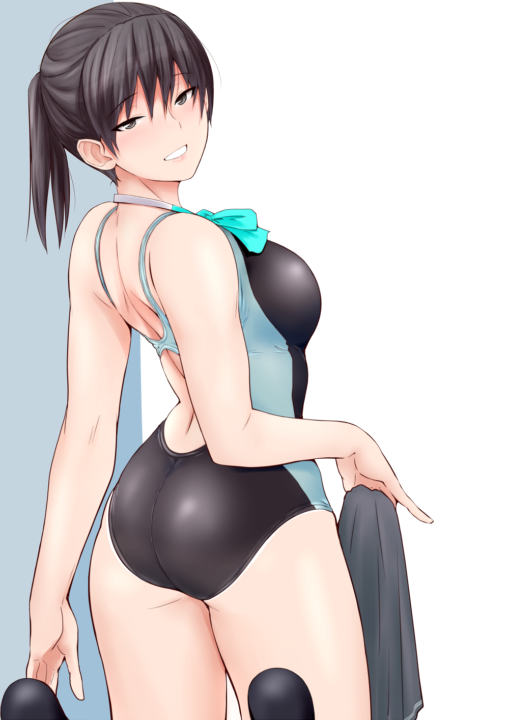 1girl amagami ass black_eyes black_hair black_one-piece_swimsuit black_socks breasts clothes_removed commentary_request competition_swimsuit from_behind highres kneeling long_hair looking_at_viewer medium_breasts one-piece_swimsuit pleated_skirt ponytail sasaki_akira_(ugc) simple_background skirt smile socks solo swimsuit tsukahara_hibiki two-tone_swimsuit