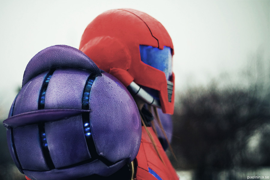 1girl cosplay gravity_suit helmet metroid neon_trim nintendo photo pixel_ninja power_armor rain samus_aran