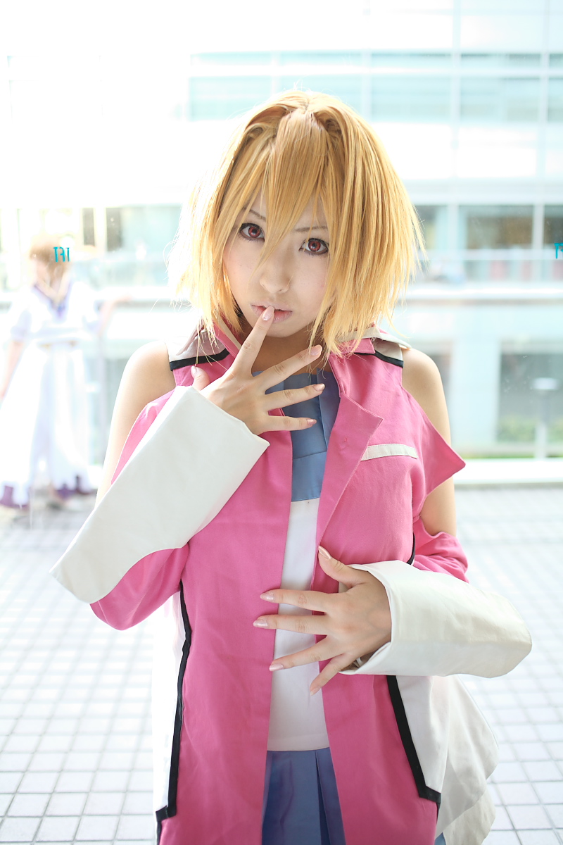 blonde_hair character_request cosplay highres photo source_request tagme_character tagme_series tsukiichi