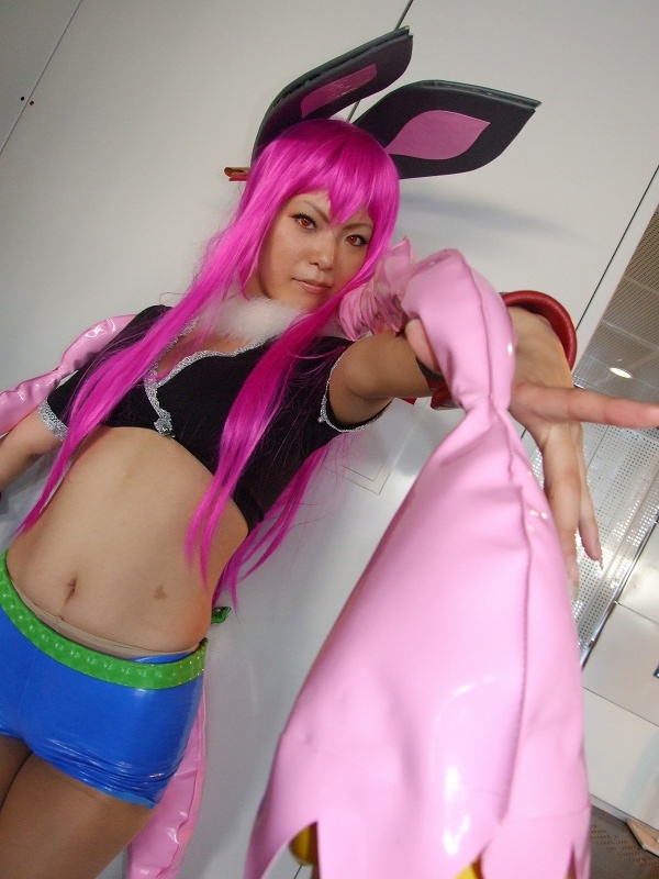 animal_ears bunny_ears cosplay croptop getsumento_heiki_miina kohina midriff photo purple_hair shiwasu_mina shorts
