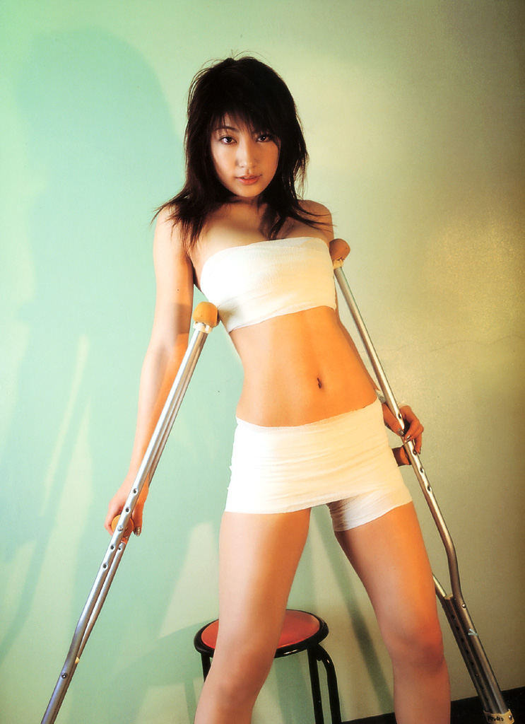 7_days_7_colors bandage bandages crutch crutches kumada_yoko photo