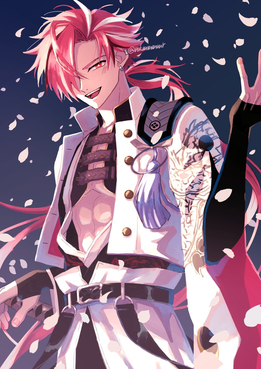 1boy cherry_blossoms dragon_print earrings eyebrow_cut fate/grand_order fate_(series) funahashi_(nkmmmmr) hair_over_one_eye highres jacket japanese_clothes jewelry long_hair long_sleeves looking_at_viewer low_ponytail male_focus multicolored_hair pectoral_cleavage pectorals petals red_eyes red_hair smile solo streaked_hair takasugi_shinsaku_(fate) toned toned_male underpec white_hair white_jacket