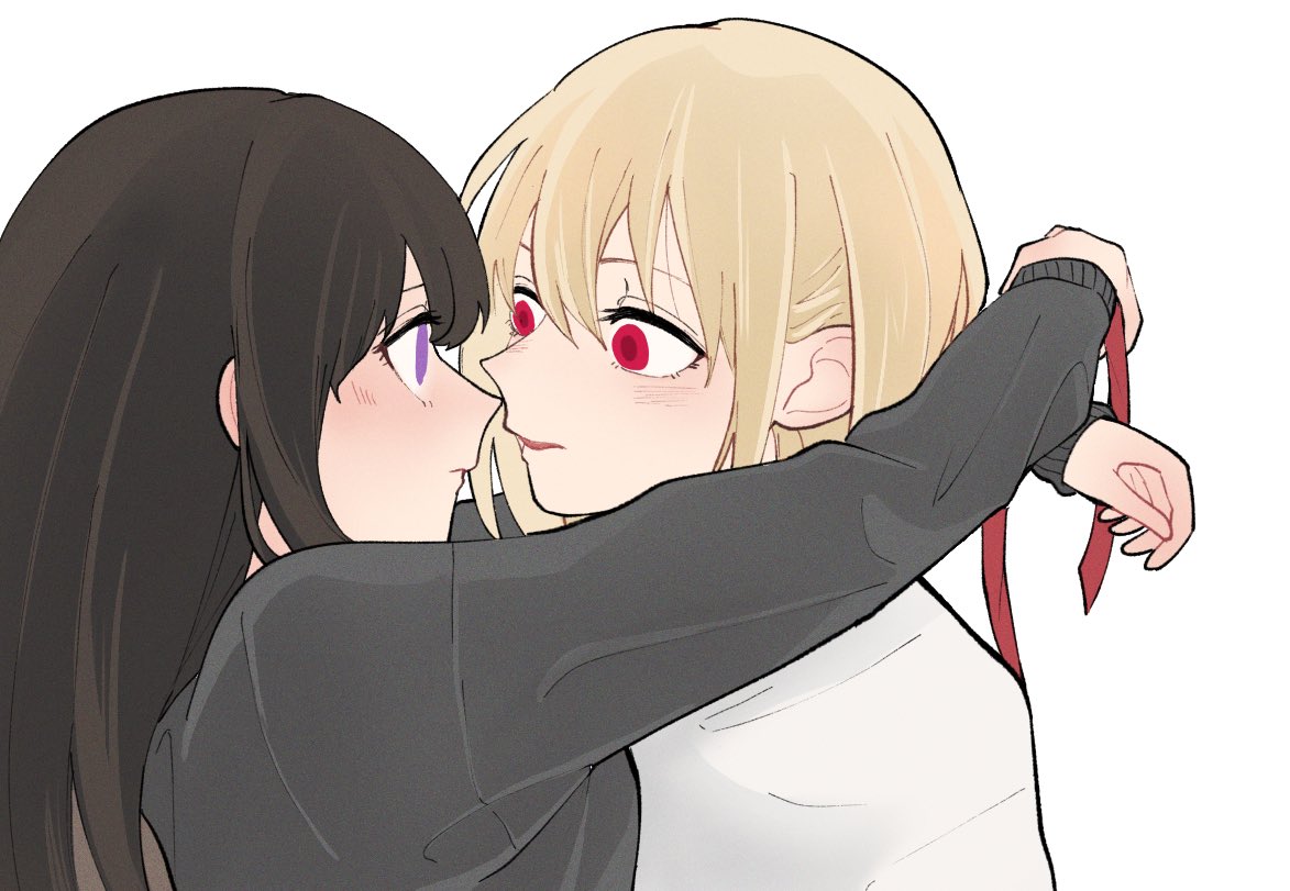 2girls arms_around_neck black_hair black_shirt blonde_hair closed_mouth commentary eye_contact holding holding_ribbon inoue_takina long_hair looking_at_another lycoris_recoil medium_hair multiple_girls nishikigi_chisato parted_lips purple_eyes red_eyes red_ribbon ribbon shiratama_draw shirt simple_background upper_body white_background white_shirt yuri