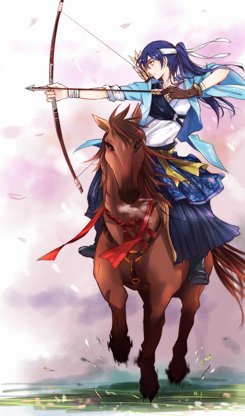 aiming animal archery arrow bad_id bad_pixiv_id bow_(weapon) drawing_bow eris.y_(7hai) gloves hachimaki hakama headband highres holding holding_arrow holding_bow_(weapon) holding_weapon horse horseback_archery horseback_riding igote japanese_clothes kyuudou left-handed love_live! love_live!_school_idol_project muneate outstretched_arm purple_hakama quiver riding single_glove solo sonoda_umi weapon