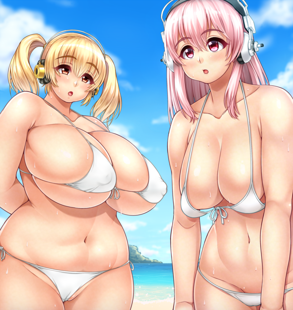 bikini blonde_hair blush breasts cleavage commentary_request covered_nipples headphones huge_breasts large_breasts meat_day multiple_girls navel nitroplus open_mouth orange_eyes pink_hair plump red_eyes short_hair skindentation super_pochaco super_sonico swimsuit twintails white_bikini yoohi