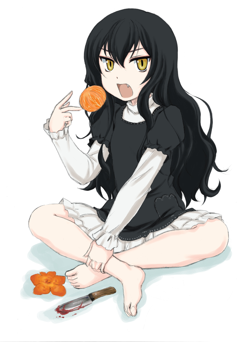 barefoot black_hair blood blouse brown_eyes eating fang food fruit full_body highres holding knife long_hair long_sleeves miniskirt nimouto open_mouth orange pleated_skirt short_over_long_sleeves short_sleeves simple_background sitting skirt solo usotsuki_mii-kun_to_kowareta_maa-chan wan'yan_aguda white_background white_skirt