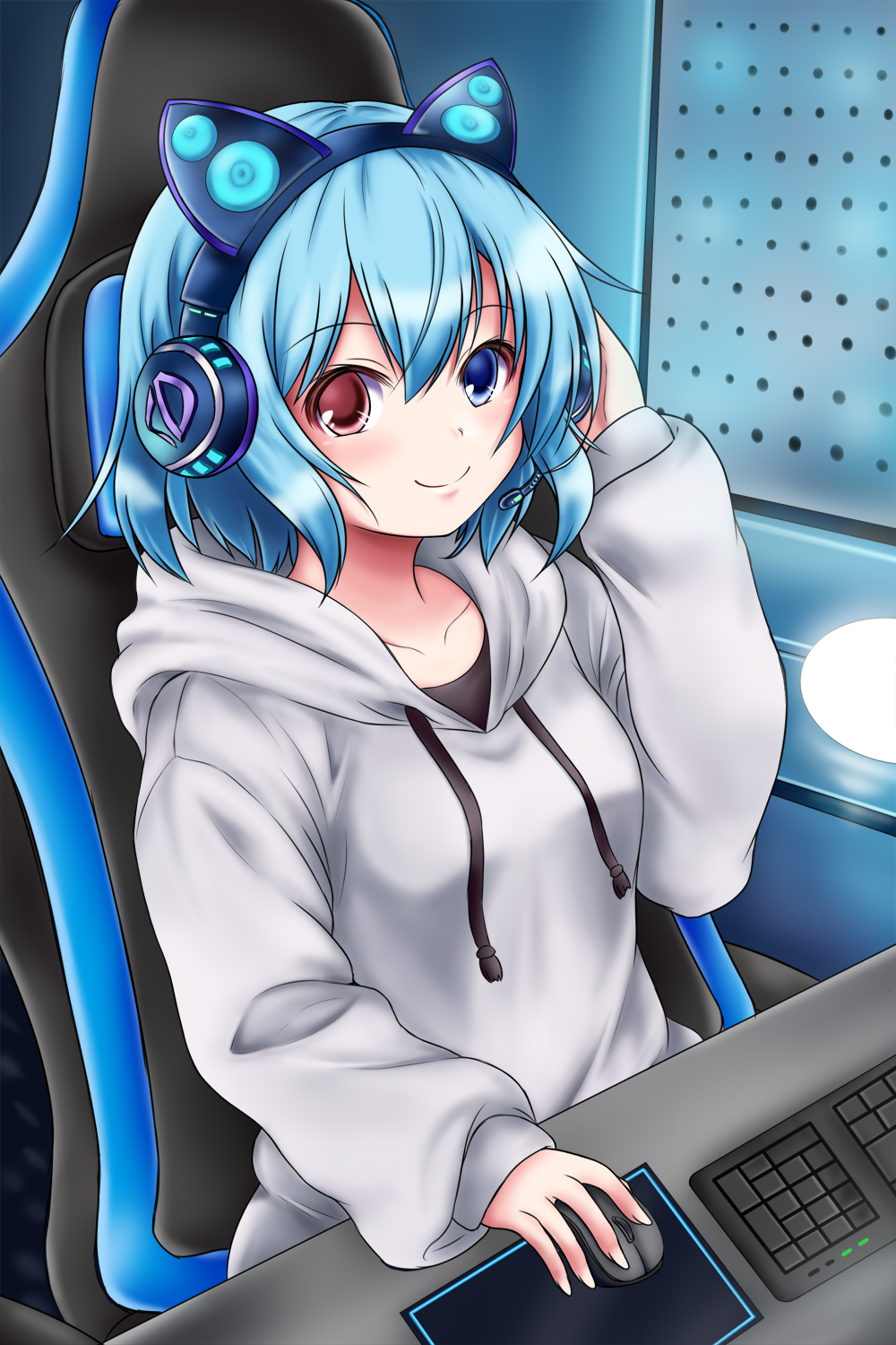 1girl alternate_costume animal_ear_headphones animal_ears blue_eyes blue_hair cat_ear_headphones chair closed_mouth commentary_request drawstring fake_animal_ears gaming_chair headphones highres hood hoodie keyboard_(computer) long_sleeves matelia mouse_(computer) red_eyes short_hair smile solo swivel_chair tatara_kogasa touhou white_hoodie