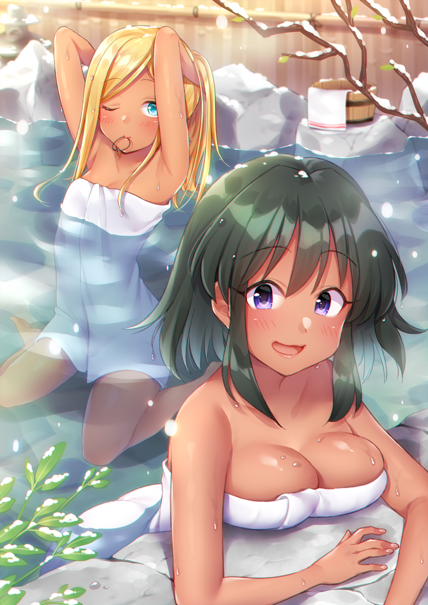 2girls armpits arms_up blonde_hair blue_eyes blush breasts cleavage collarbone dark_skin green_hair highres idolmaster idolmaster_cinderella_girls laila_(otoyomegatari) long_hair looking_at_viewer medium_breasts mio_(mgr300) mouth_hold multiple_girls naked_towel natalia_(idolmaster) one_eye_closed onsen open_mouth outdoors partially_submerged purple_eyes short_hair sitting small small_breasts smile snow snowing towel tying_hair white_towel