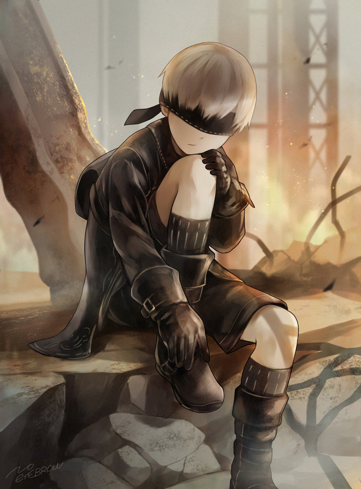 artist_name black_footwear black_gloves black_jacket black_legwear black_shorts blindfold boots broken buckle closed_mouth covered_eyes crack facing_viewer gloves grey_hair hand_on_foot hand_on_own_knee head_rest jacket knee_up kneehighs light_particles long_sleeves male_focus nier_(series) nier_automata noeyebrow_(mauve) on_ground rock shorts signature silver_hair sitting solo stitches yorha_no._9_type_s