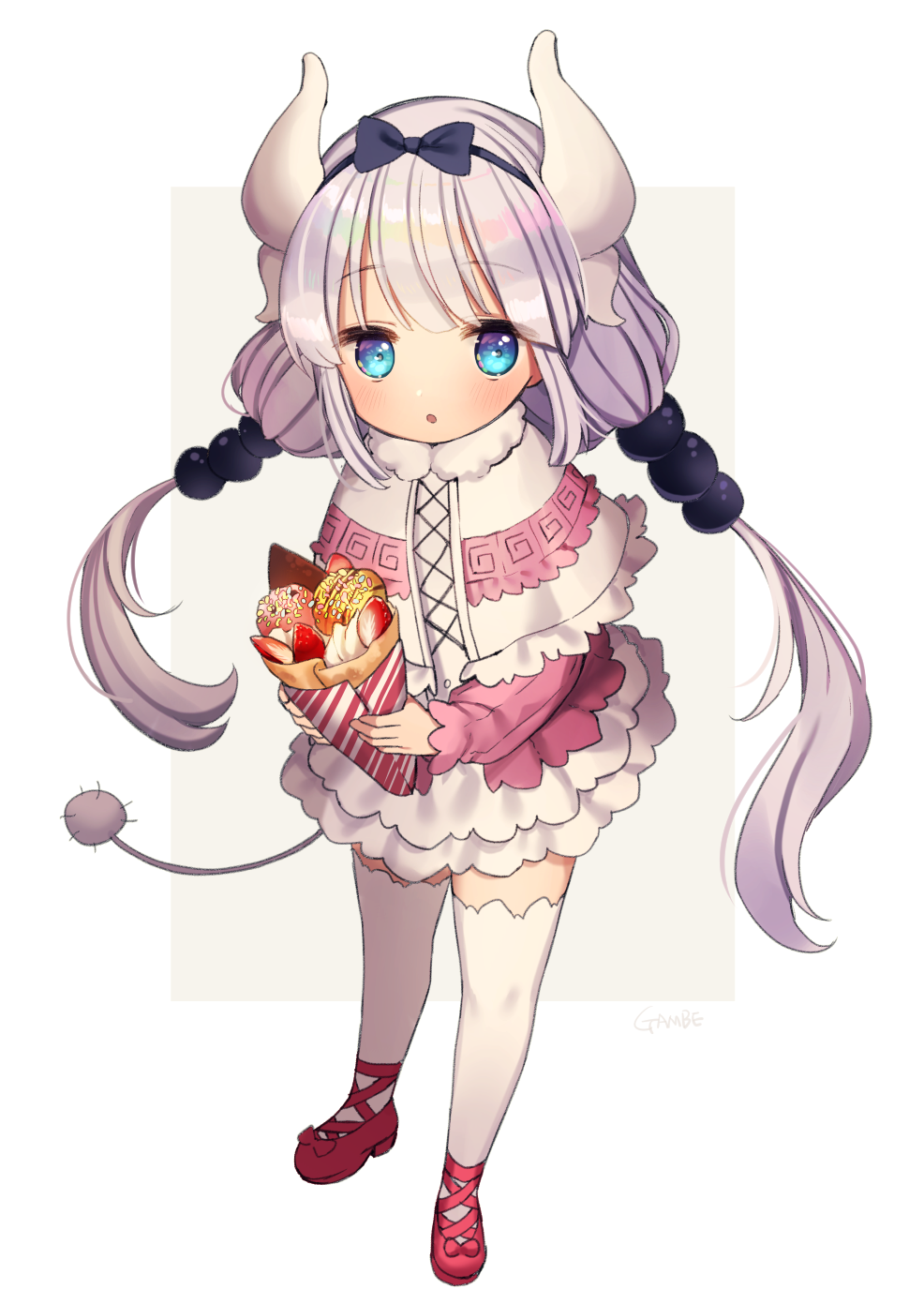 :o artist_name bad_id bad_pixiv_id bangs beads black_bow black_hairband blue_eyes blunt_bangs bow capelet crepe cross-laced_clothes cross-laced_footwear dragon_girl dragon_horns eyebrows_visible_through_hair food fruit full_body fur_trim gambe hair_beads hair_ornament hairband highres holding holding_food horns ice_cream kanna_kamui kobayashi-san_chi_no_maidragon lavender_hair legs_apart long_hair long_sleeves looking_at_viewer low_twintails pink_footwear shoes sidelocks solo standing strawberry striped thighhighs twintails white_background white_legwear wrapper zettai_ryouiki