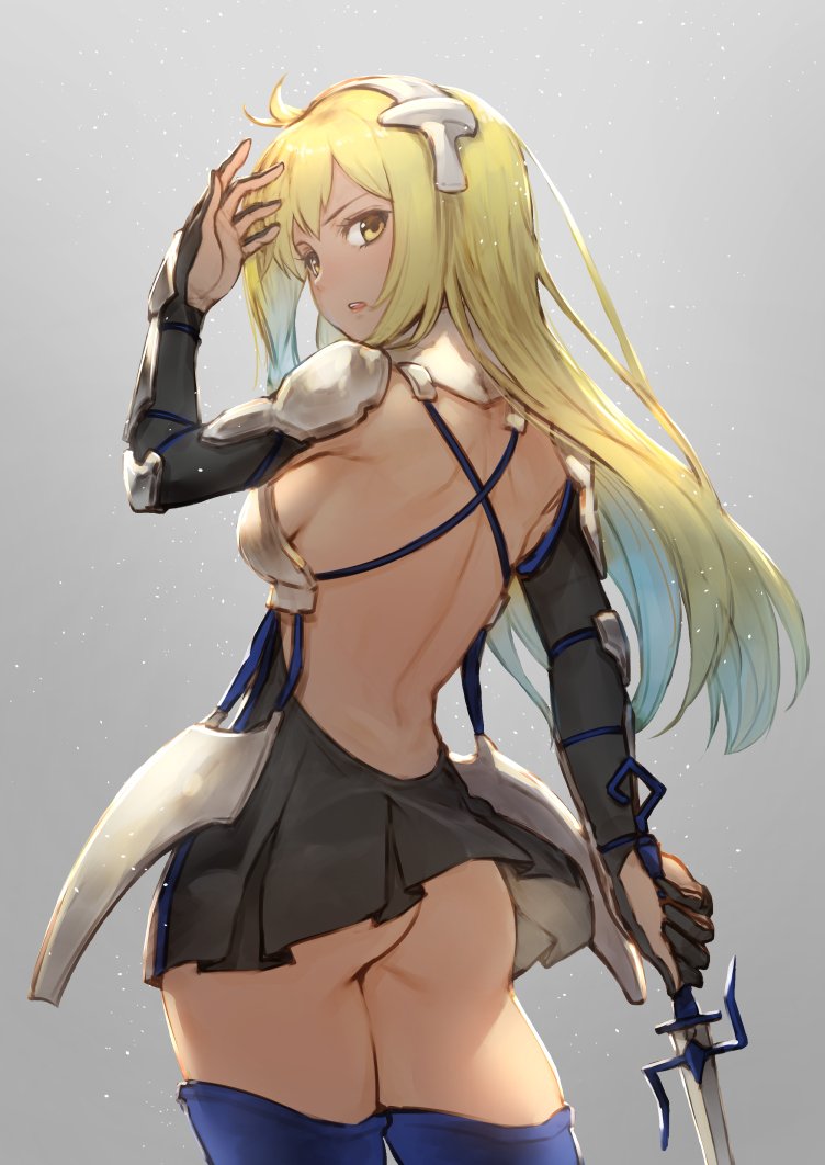 aiz_wallenstein armor ass backless_outfit bare_back blonde_hair dungeon_ni_deai_wo_motomeru_no_wa_machigatteiru_darou_ka elbow_gloves from_behind gloves hair_ornament pyz_(cath_x_tech) shoulder_pads skirt sword thighhighs weapon yellow_eyes