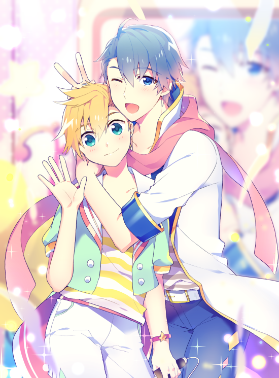 ahoge belt blonde_hair blue_hair blurry blurry_background blush collarbone gloves holding holding_microphone kagamine_len kaito male_focus microphone multiple_boys one_eye_closed open_mouth project_diva_(series) project_diva_x scarf screen short_hair sinaooo smile sparkle v vocaloid waistcoat waving