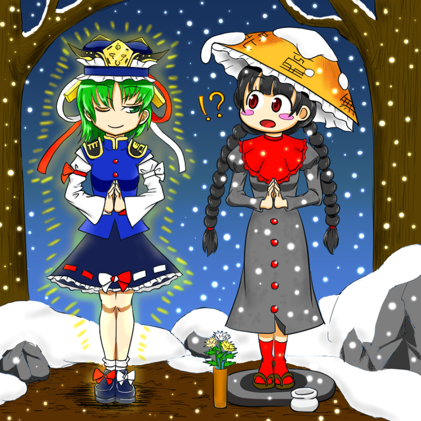 2girls ajirogasa black_dress black_footwear black_hair blue_hat blush_stickers bow braid brown_hat commentary_request cup dress flower glowing gradient gradient_background green_eyes green_hair hands_together hat juliet_sleeves kaneshiro long_sleeves looking_at_another multiple_girls no_nose one_eye_closed partial_commentary puffy_sleeves red_bow red_eyes red_legwear red_ribbon ribbon rock sandals shiki_eiki shoes short_hair smile snowing standing touhou trait_connection tree twin_braids vase white_bow white_flower white_legwear white_ribbon yatadera_narumi yellow_flower