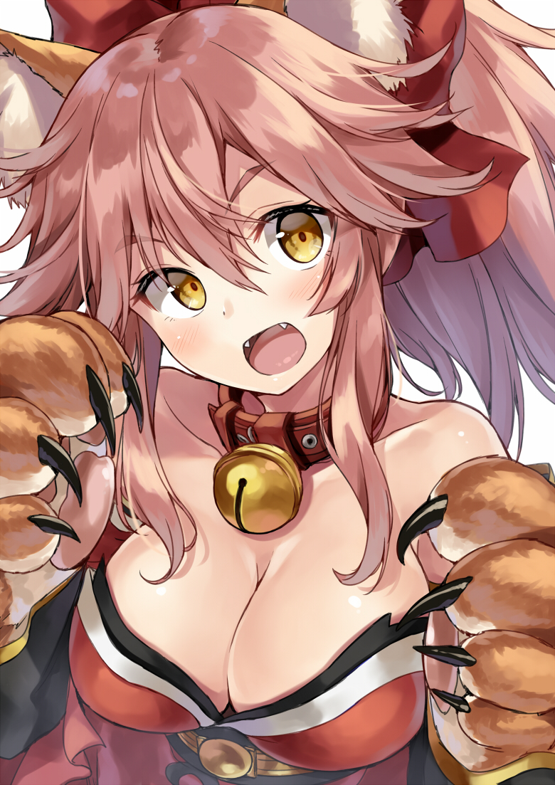 :o animal_ears bare_shoulders bell bell_choker breasts choker cleavage collarbone fangs fate/grand_order fate_(series) fox_ears hair_ribbon jingle_bell kakao_rantan long_hair looking_at_viewer medium_breasts paws pink_hair ribbon solo tamamo_(fate)_(all) tamamo_cat_(fate) upper_body v-shaped_eyebrows white_background yellow_eyes