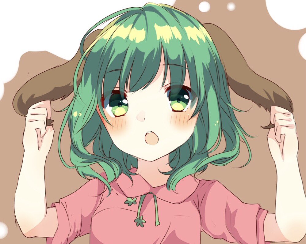 :o animal_ears arms_up bangs blush eyebrows_visible_through_hair green_eyes green_hair holding_ears karasusou_nano kasodani_kyouko looking_at_viewer multicolored multicolored_background open_mouth short_hair short_sleeves solo touhou two-tone_background upper_body