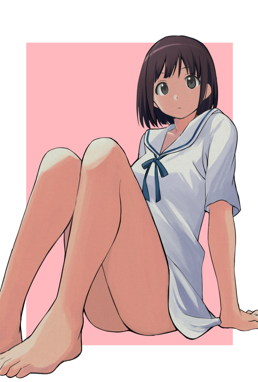 bangs bare_legs barefoot brown_hair closed_mouth commentary_request dress grey_eyes highres knees_up looking_at_viewer matsuse_daichi original pink_background sailor_collar sailor_dress short_hair short_sleeves sitting solo thighs toes two-tone_background white_background white_dress