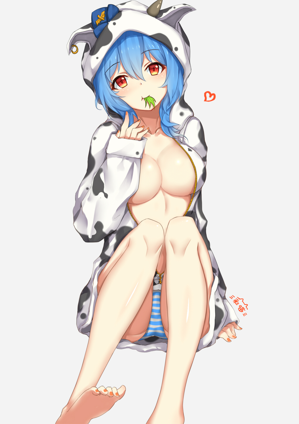 :t animal_hood animal_print bangs barefoot blue_hair blue_panties breasts closed_mouth commentary_request cow_hood cow_print eating eyebrows_visible_through_hair grass grey_background hair_between_eyes hand_up hat heart highres hood large_breasts looking_at_viewer mini_hat panties quincy_(zhan_jian_shao_nyu) red_eyes sidelocks simple_background sitting smile soles solo striped striped_panties underwear white_panties zhan_jian_shao_nyu zhudacaimiao