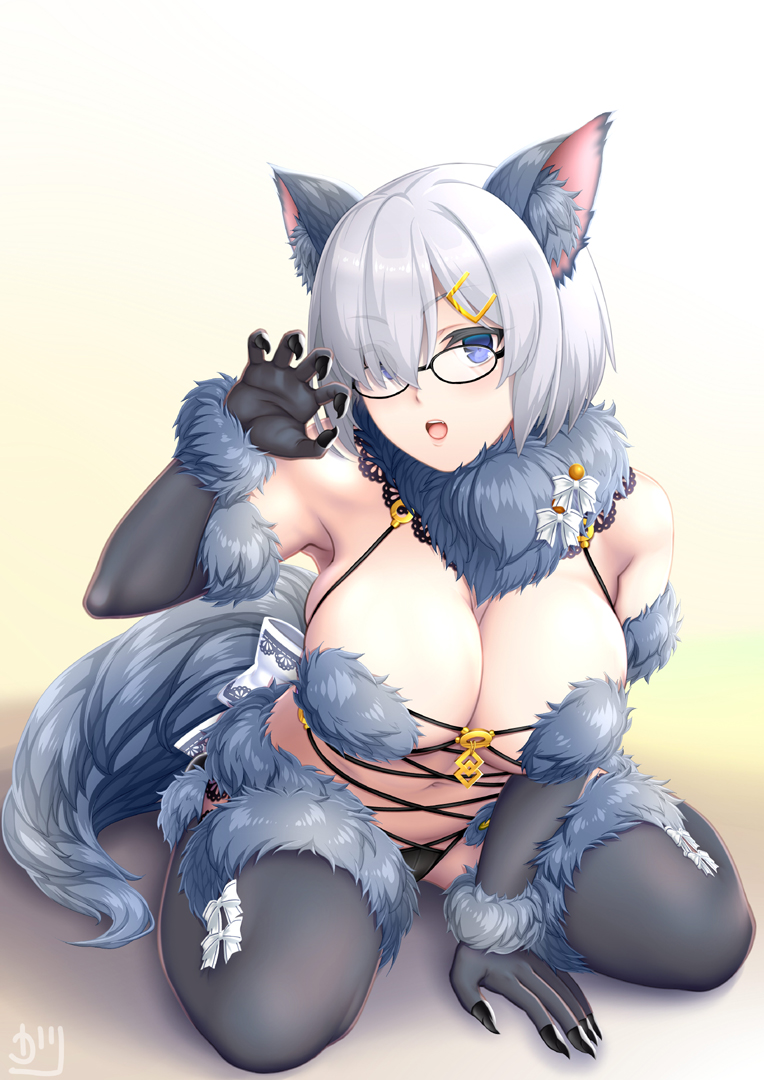 alternate_color alternate_costume animal_ears black-framed_eyewear blue_eyes blush breasts claw_pose cleavage commentary_request cosplay dangerous_beast elbow_gloves fate/grand_order fate_(series) fur_trim glasses gloves hair_ornament hair_over_one_eye hairclip halloween_costume hamakaze_(kantai_collection) kantai_collection large_breasts looking_at_viewer mash_kyrielight mash_kyrielight_(cosplay) open_mouth osafune_kairi purple_gloves purple_legwear silver_hair solo tail thighhighs wolf_ears wolf_tail