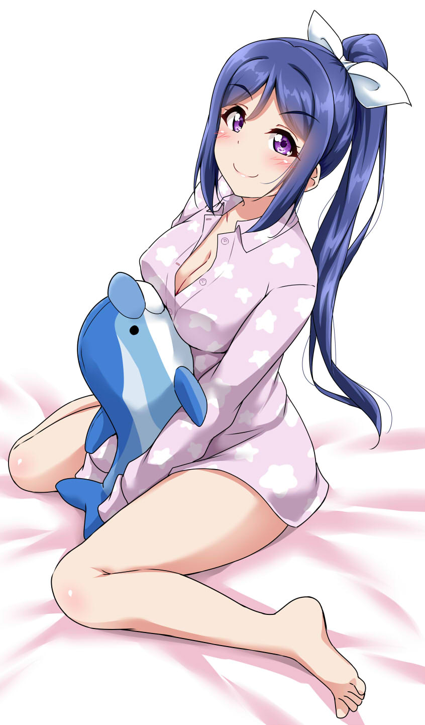 bare_legs barefoot bed_sheet between_legs blue_hair blush bow breasts cleavage commentary_request hair_bow hand_between_legs highres holding holding_stuffed_animal large_breasts long_hair long_ponytail long_sleeves looking_at_viewer love_live! love_live!_sunshine!! matsuura_kanan pajamas ponytail purple_eyes sitting smile solo star star_print stuffed_animal stuffed_dolphin stuffed_toy wariza white_background white_bow yopparai_oni