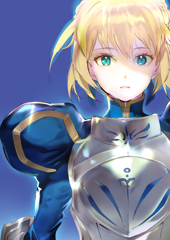 1girl ahoge armor artoria_pendragon_(all) bangs blonde_hair breastplate commentary_request fate/stay_night fate_(series) green_eyes juliet_sleeves long_sleeves looking_at_viewer parted_lips puffy_sleeves saber short_hair solo upper_body
