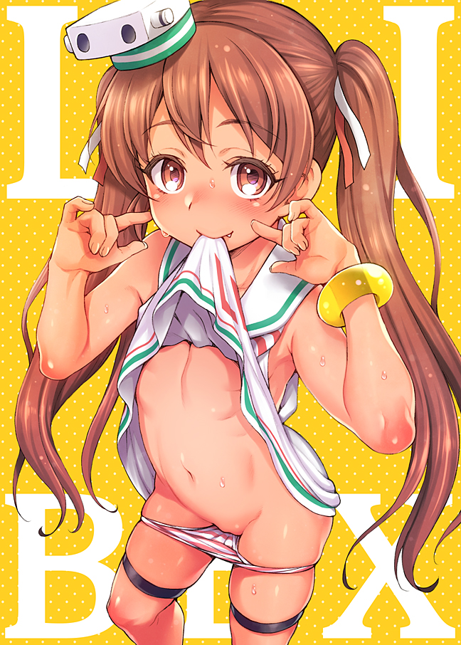 bangs blush bracelet brown_eyes brown_hair closed_mouth dress dress_lift fang fang_out hair_ribbon hat jewelry kantai_collection libeccio_(kantai_collection) lifted_by_self long_hair looking_at_viewer mini_hat mouth_hold navel panties panty_pull ribbon sailor_dress sleeveless smile solo standing stomach striped striped_panties sweat tan thigh_strap twintails underwear uousa-ou white_dress white_hat yellow_background