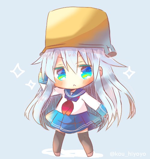 blue_background blue_eyes blue_sailor_collar blue_skirt chibi full_body hibiki_(kantai_collection) kantai_collection kouu_hiyoyo long_hair looking_at_viewer neckerchief pleated_skirt pot pot_on_head red_neckwear sailor_collar school_uniform serafuku silver_hair simple_background skirt solo standing