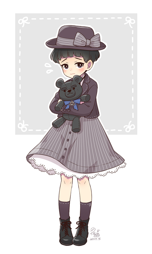 artist_name black_eyes black_hair blush boots bow credence_barebone dress fantastic_beasts_and_where_to_find_them hat male_focus nightcat otoko_no_ko simple_background solo stuffed_animal stuffed_toy teddy_bear white_background younger