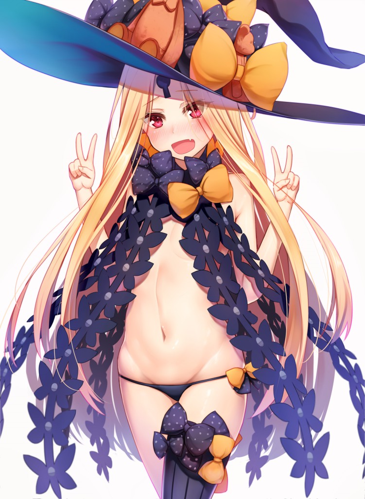 :d abigail_williams_(fate/grand_order) asymmetrical_legwear bangs black_bow black_hat black_legwear black_panties blonde_hair blush bow breasts commentary_request double_v eyebrows_visible_through_hair fang fate/grand_order fate_(series) groin hat hat_bow head_tilt keyhole long_hair looking_at_viewer lowleg lowleg_panties navel open_mouth orange_bow panties parted_bangs pupupu_(1053378452) red_eyes revealing_clothes simple_background single_thighhigh small_breasts smile solo thighhighs topless underwear v very_long_hair white_background white_hair