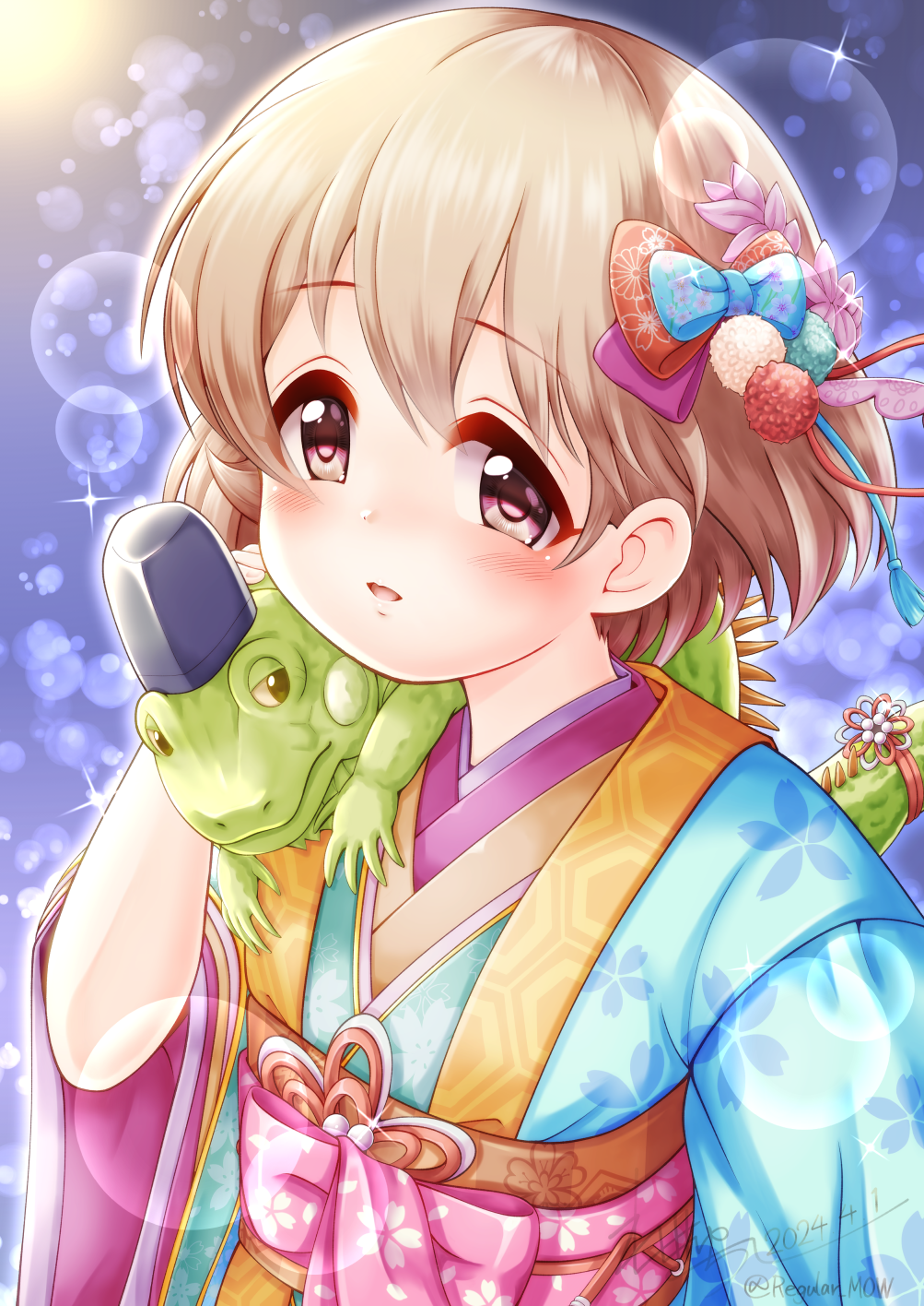 1girl animal animal_on_shoulder black_hat blue_bow blue_kimono bow brown_eyes brown_hair commentary_request dated hair_between_eyes hair_bow hat highres hyou-kun idolmaster idolmaster_cinderella_girls iguana japanese_clothes kimono koga_koharu obi parted_lips purple_bow red_bow regular_mow sash tate_eboshi twitter_username upper_body wide_sleeves