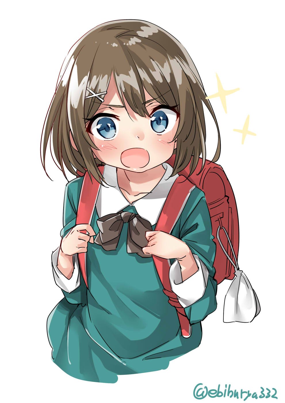 backpack bag blue_eyes brown_hair ebifurya eyebrows_visible_through_hair hair_ornament highres kantai_collection maya_(kantai_collection) open_mouth randoseru short_hair simple_background solo sparkle twitter_username upper_body white_background x_hair_ornament younger