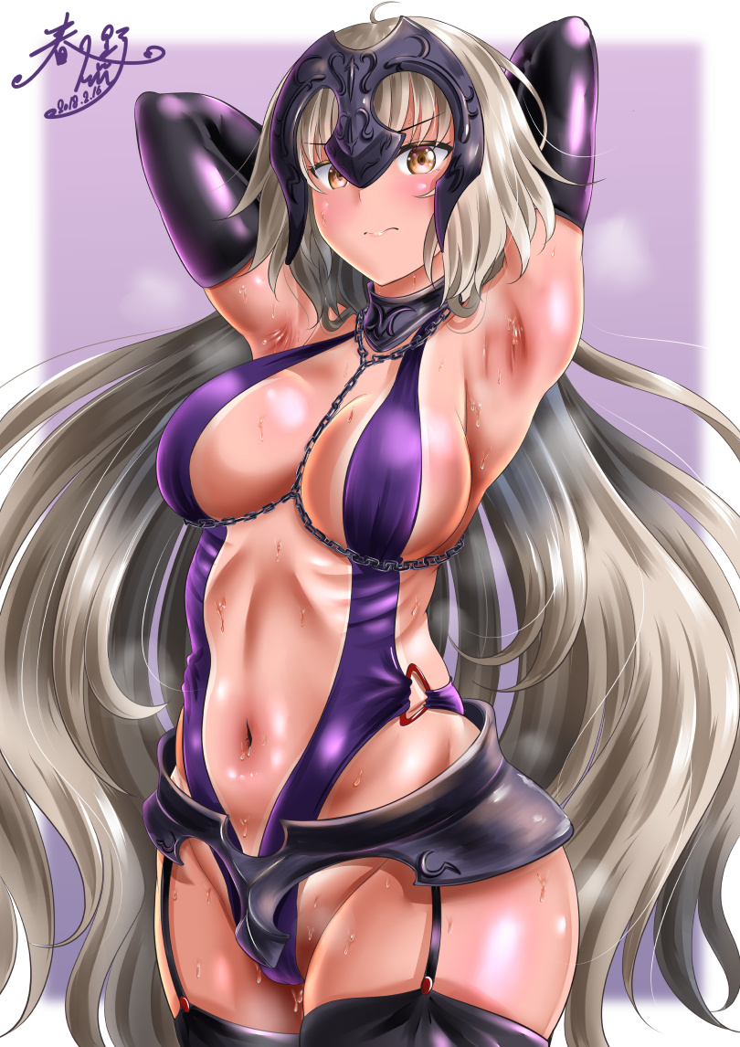 &gt;:( alternate_costume armpits arms_behind_head belt between_breasts blonde_hair breasts chain cleavage closed_mouth collar cowboy_shot dated elbow_gloves eyebrows_visible_through_hair fate/grand_order fate_(series) frown garter_belt gloves headpiece jeanne_d'arc_(alter)_(fate) jeanne_d'arc_(fate)_(all) kasugano_tobari large_breasts long_hair looking_at_viewer navel purple_background purple_gloves purple_legwear purple_swimsuit ribs signature slingshot_swimsuit solo standing stomach straight_hair sweat swimsuit tan tanline thighhighs v-shaped_eyebrows very_long_hair