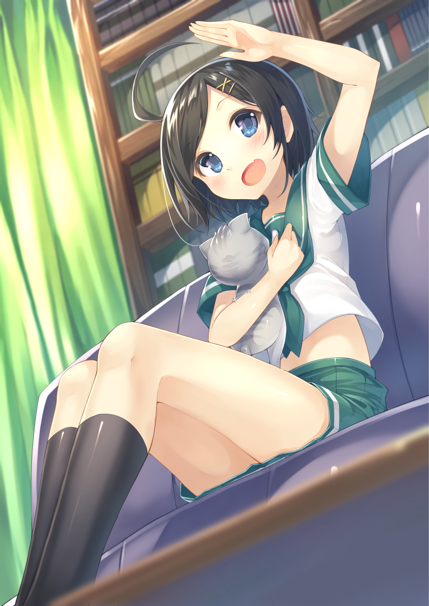 black_hair black_socks blue_eyes cat clip_studio_paint_(medium) gurasion_(gurasion) highres hikigaya_komachi legs midriff midriff_peek navel school_uniform serafuku socks yahari_ore_no_seishun_lovecome_wa_machigatteiru.