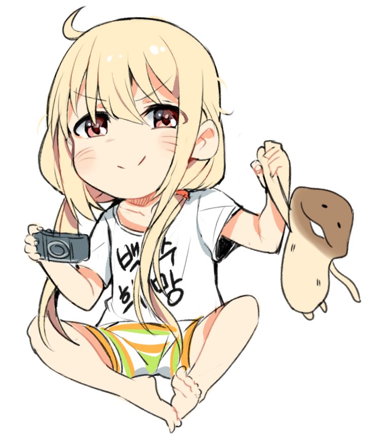 ahoge barefoot blonde_hair blush boyshorts chibi closed_mouth clothes_writing commentary_request futaba_anzu handheld_game_console holding idolmaster idolmaster_cinderella_girls indian_style korean korean_commentary long_hair looking_at_viewer low-tied_long_hair playstation_portable red_eyes shirt short_sleeves sitting smile solo translated tuxedo_de_cat very_long_hair whisker_markings white_shirt