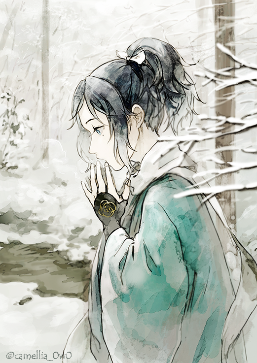akagi_shun black_hair blue_eyes blue_jacket bow commentary_request from_side hair_bow hands_up jacket long_sleeves male_focus outdoors ponytail profile scarf snow solo touken_ranbu twitter_username white_bow white_scarf wide_sleeves yamato-no-kami_yasusada