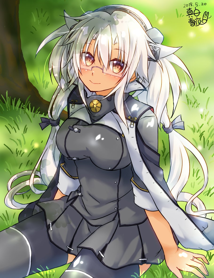 1girl artist_name black_legwear black_skirt breasts brown_eyes capelet commentary_request dark_skin dated forehead glasses grass grey-framed_eyewear hair_between_eyes headgear jewelry kantai_collection large_breasts looking_at_viewer miniskirt musashi_(kantai_collection) rectangular_eyewear remodel_(kantai_collection) ring semi-rimless_eyewear short_hair_with_long_locks sitting skirt solo thighhighs tree two_side_up under-rim_eyewear wedding_band