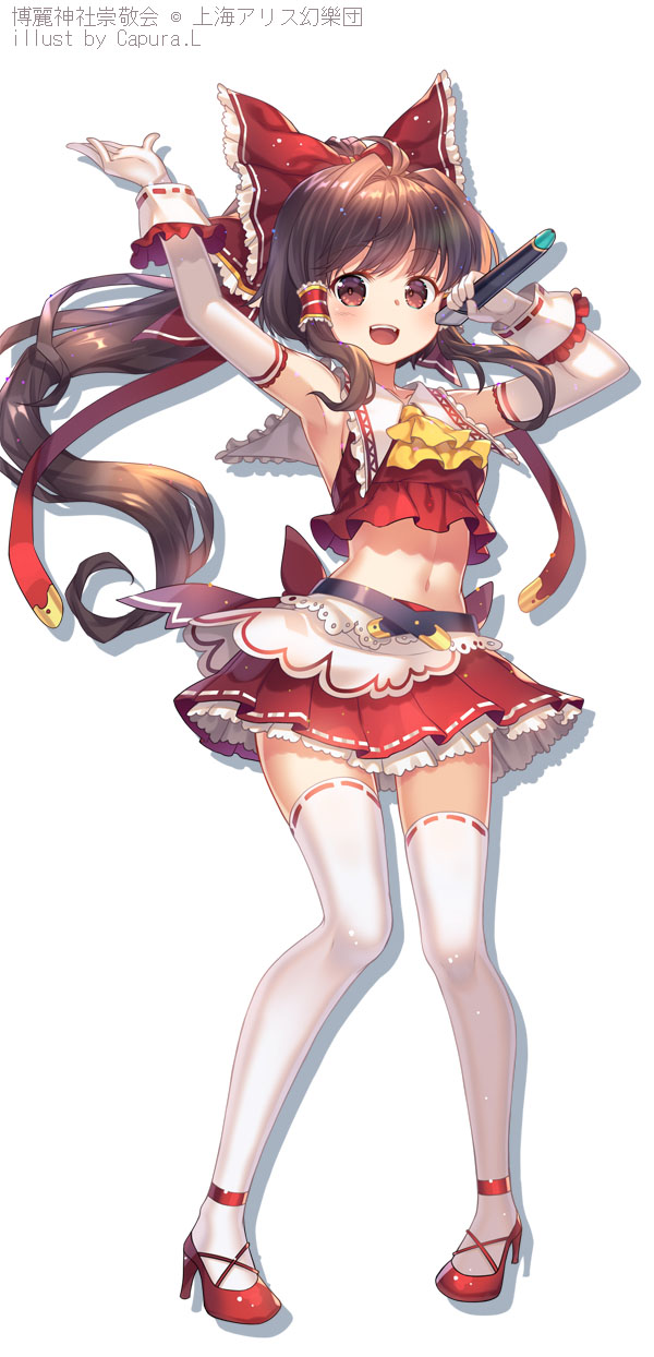 :d arm_up armpits bangs bow brown_eyes brown_hair capura_lin crop_top detached_sleeves eyebrows_visible_through_hair floating_hair full_body hair_between_eyes hair_bow hakurei_reimu high_heels highres holding holding_microphone layered_skirt long_hair microphone midriff miniskirt navel open_mouth pleated_skirt ponytail red_bow red_footwear red_skirt simple_background skirt smile solo standing stomach thighhighs touhou very_long_hair white_background white_legwear wrist_cuffs zettai_ryouiki