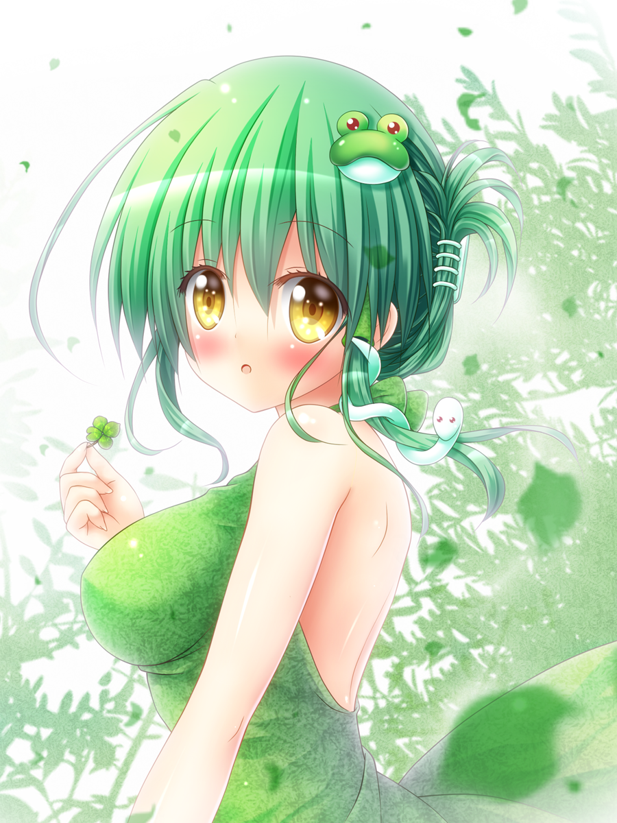 :o alternate_costume alternate_hairstyle backless_dress backless_outfit bare_arms bare_shoulders blush breasts clover commentary_request dress eyebrows_visible_through_hair folded_ponytail four-leaf_clover frog_hair_ornament from_side green_dress green_hair hair_between_eyes hair_ornament highres holding holding_leaf kochiya_sanae leaf long_hair looking_at_viewer medium_breasts open_mouth osashin_(osada) snake_hair_ornament solo touhou upper_body yellow_eyes