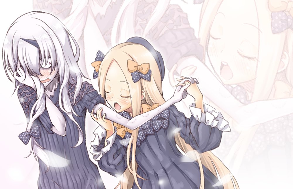 abigail_williams_(fate/grand_order) albino bangs bite_mark black_bow black_hat blonde_hair blush bow closed_eyes commentary_request dress fate/grand_order fate_(series) hair_bow hand_on_own_face hat holding_hands horn imminent_bite interlocked_fingers lavinia_whateley_(fate/grand_order) long_hair long_sleeves looking_at_another multiple_girls open_mouth orange_bow pale_skin parted_bangs pink_eyes polka_dot polka_dot_bow ribbed_dress white_hair yamazaki_kana yuri